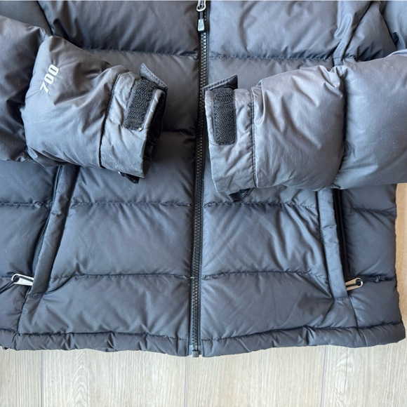 North Face Women's Black Classic Down Jacket.
Sz M EUC - Picture 8 of 16